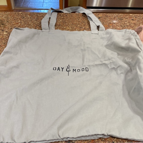 NWT DAY & MOOD LANA HOBO LEATHER BAG - Picture 10 of 10